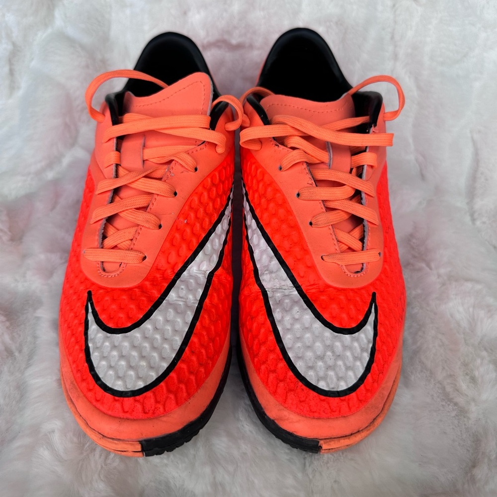NIKE HYPERVENOM PHELON IC INDOOR SOCCER ORANGE BLACK